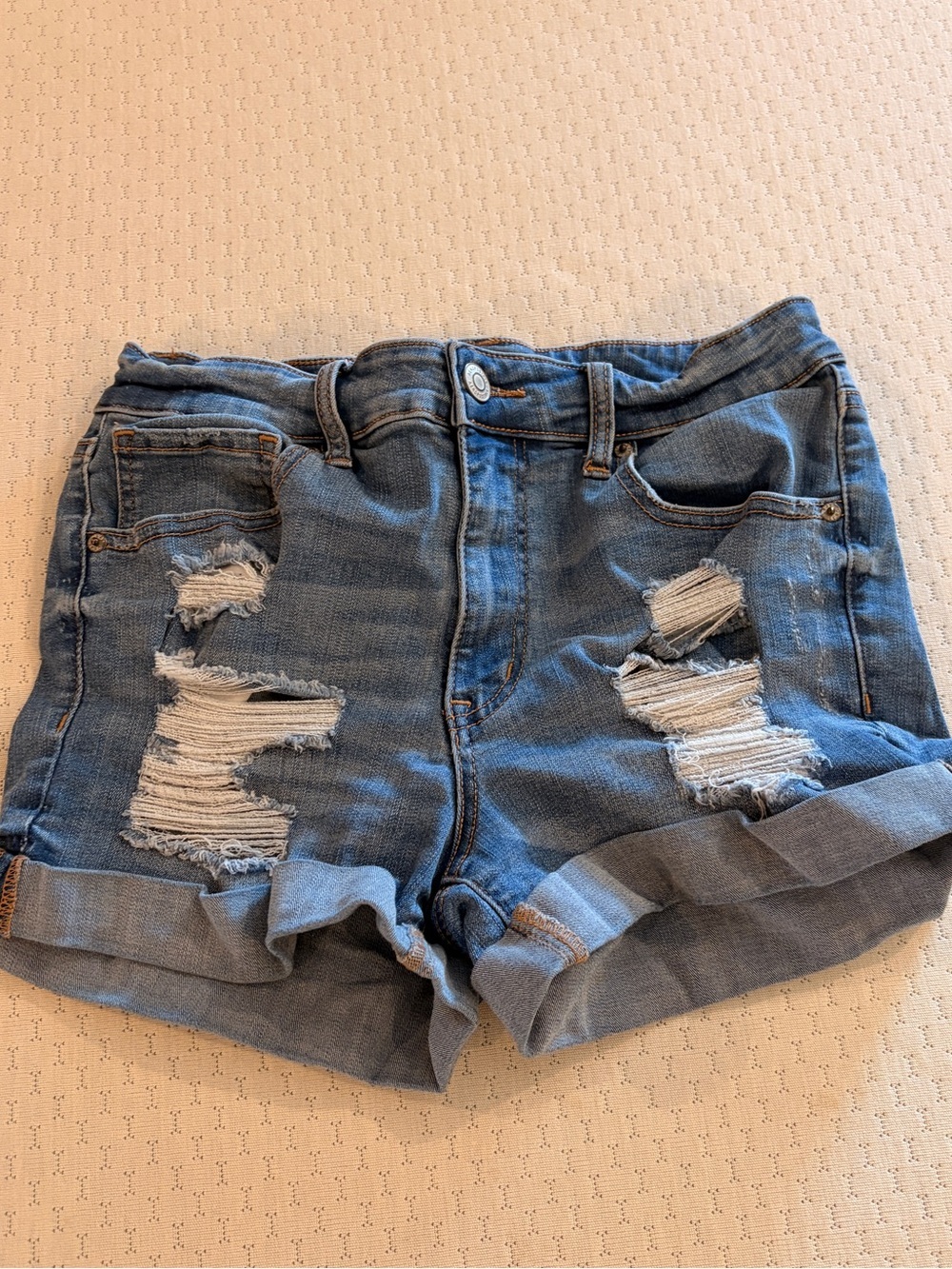 Aeropostale Women’s Size 10 High rise Midi Distressed Denim Shorts - Blue